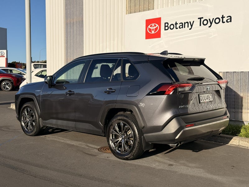 2024 Toyota RAV4 GXL 2.5P HV ECVT AWD SUV/5D/5S... image 5