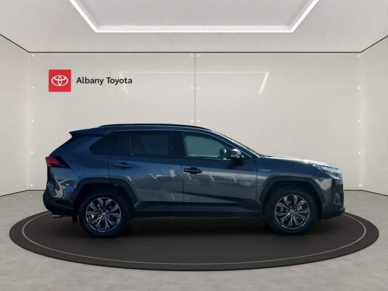 2024 Toyota RAV4 GXL 2.5P HV ECVT AWD SUV/5D/5S... image 2