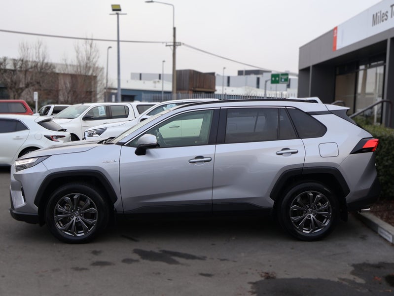 2024 Toyota RAV4 GXL 2.5P HV ECVT AWD SUV/5D/5S... image 4