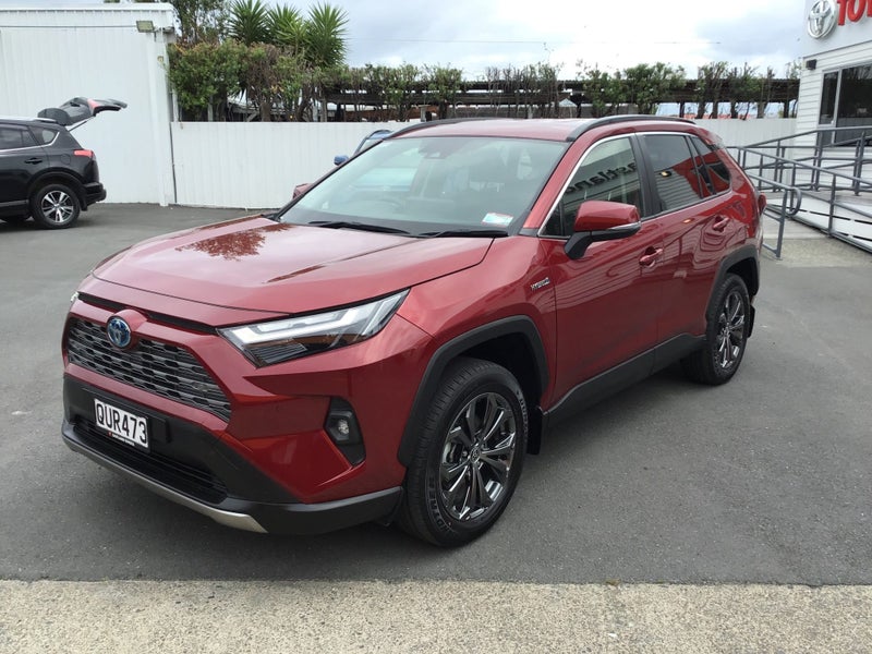 2024 Toyota RAV4 GXL 2.5P HV ECVT AWD SUV/5D/5S image 3
