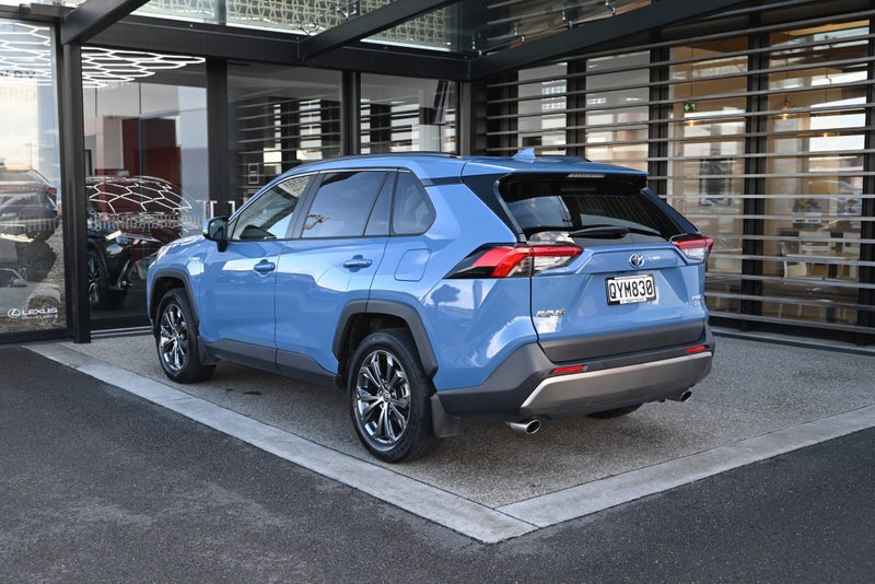 2024 Toyota RAV4 GXL 2.5P HV ECVT AWD SUV/5D/5S... image 2