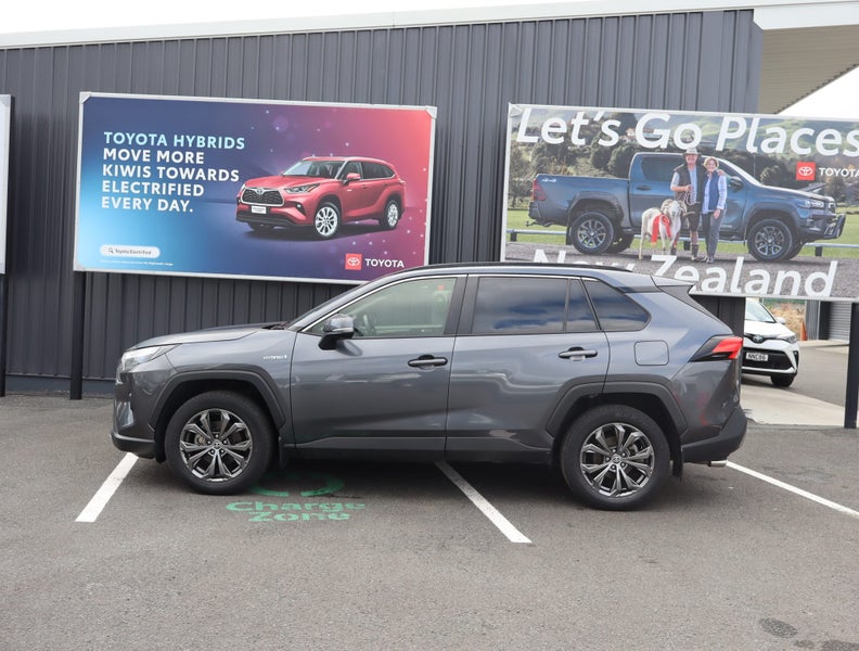 2024 Toyota RAV4 GXL 2.5P HV ECVT AWD SUV/5D/5S image 5