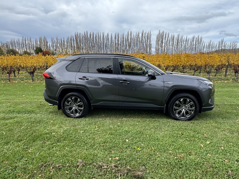 2024 Toyota RAV4 GXL 2.5P HV ECVT AWD SUV/5D/5S image 3