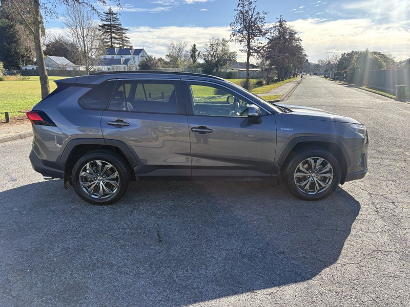 2024 Toyota RAV4 GXL 2.5P HV ECVT AWD SUV/5D/5S image 3
