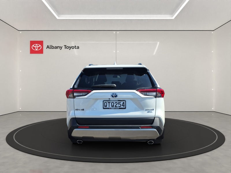 2024 Toyota RAV4 GXL 2.5P HV ECVT AWD SUV/5D/5S... image 5