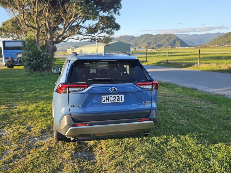 2024 Toyota RAV4 GXL 2.5P HV ECVT AWD SUV/5D/5S image 4