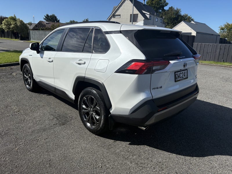 2024 Toyota RAV4 GXL 2.5P HV ECVT AWD SUV/5D/5S image 2