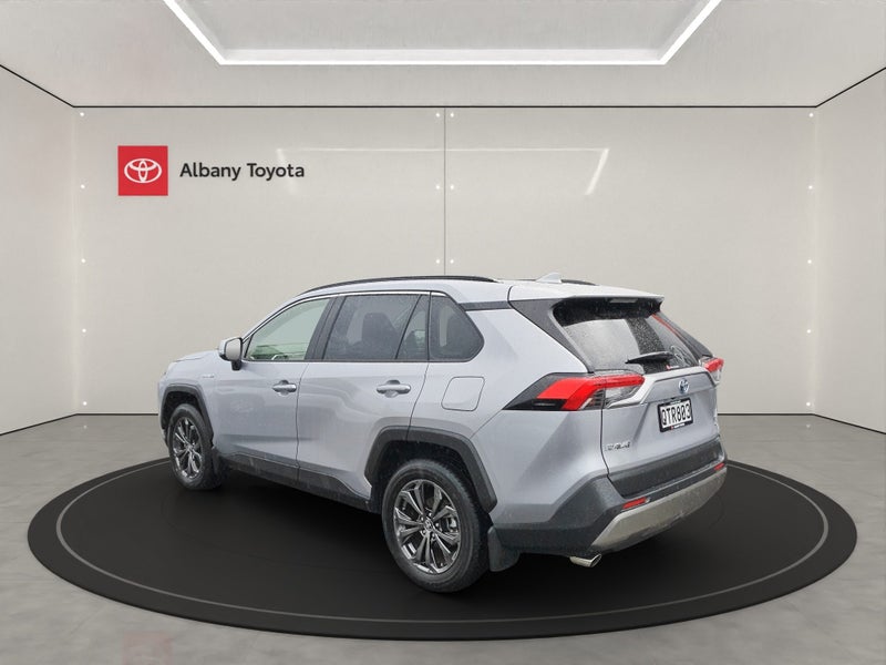 2024 Toyota RAV4 GXL 2.5P HV ECVT AWD SUV/5D/5S... image 5
