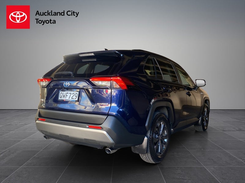 2024 Toyota RAV4 GXL 2.5P HV ECVT AWD SUV/5D/5S... image 3