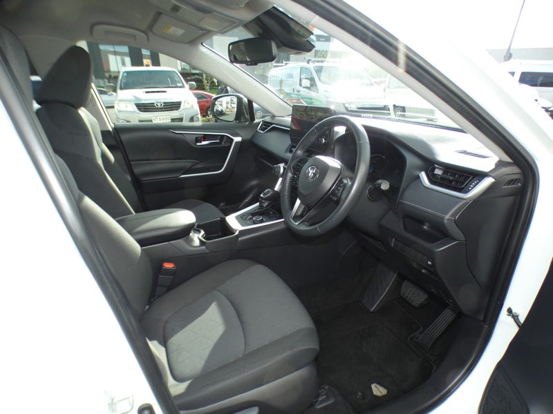 2024 Toyota RAV4 GXL 2.5P HV ECVT AWD SUV/5D/5S... image 2