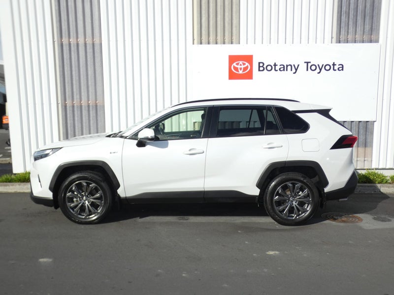 2024 Toyota RAV4 GXL 2.5P HV ECVT AWD SUV/5D/5S... image 4