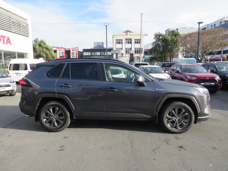 2024 Toyota RAV4 GXL 2.5P HV ECVT AWD SUV image 3