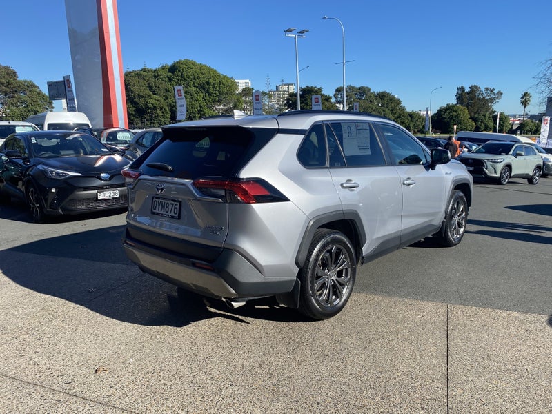 2024 Toyota RAV4 GXL 2.5P Hybrid image 2