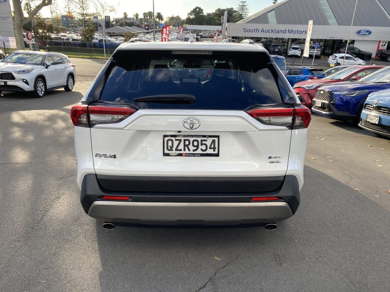 2024 Toyota RAV4 GXL 2.5P Hybrid image 3