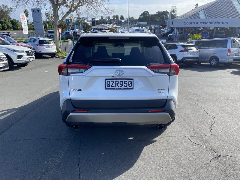 2024 Toyota RAV4 GXL 2.5P Hybrid image 3