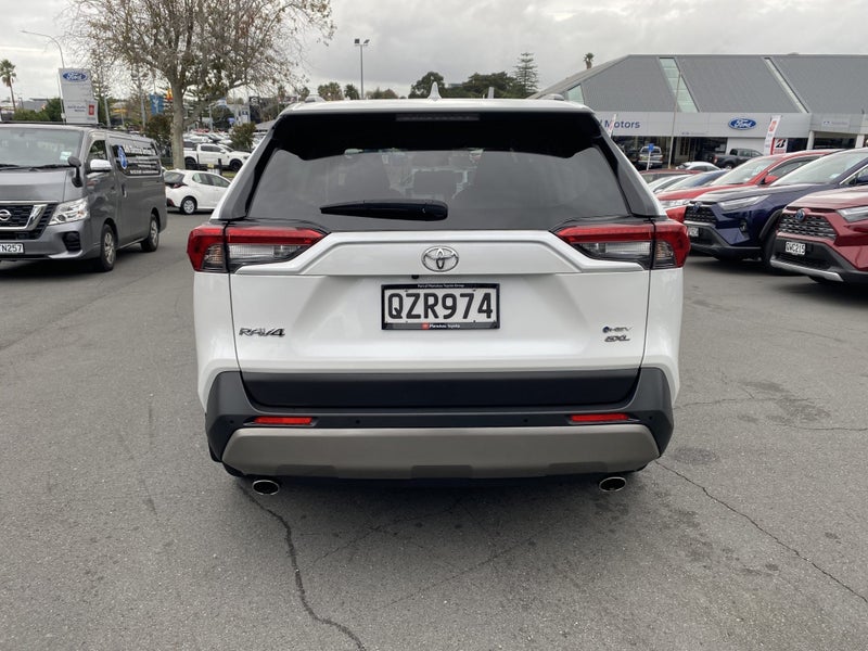 2024 Toyota RAV4 GXL 2.5P Hybrid image 3
