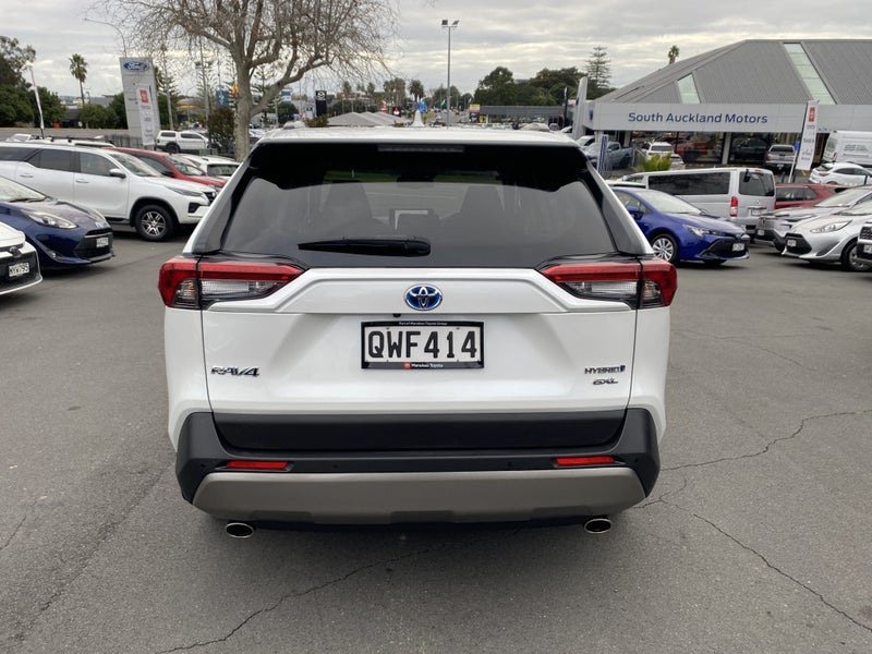 2024 Toyota RAV4 GXL 2.5P Hybrid image 3