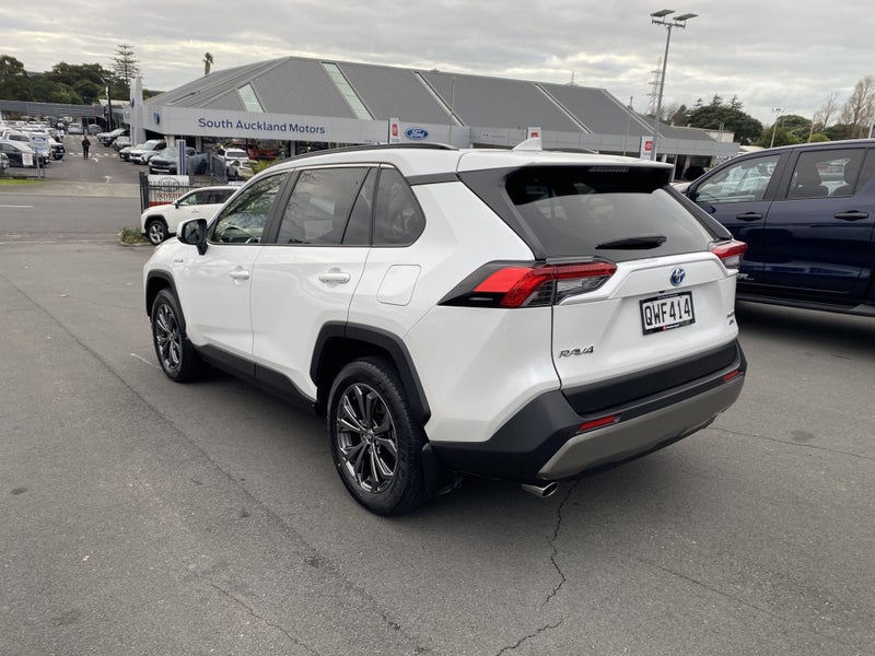 2024 Toyota RAV4 GXL 2.5P Hybrid image 5