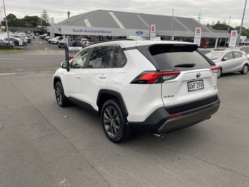2024 Toyota RAV4 GXL 2.5P Hybrid image 5