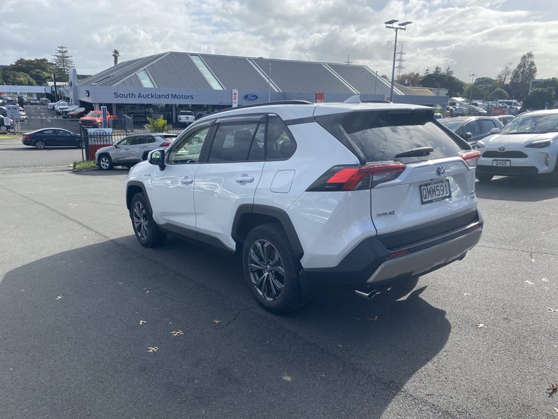 2024 Toyota RAV4 GXL 2.5P Hybrid image 5