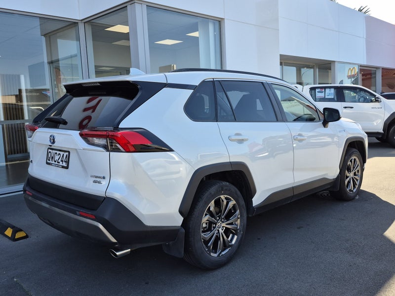 2024 Toyota RAV4 GXL 2.5P HYBRID Auto image 3