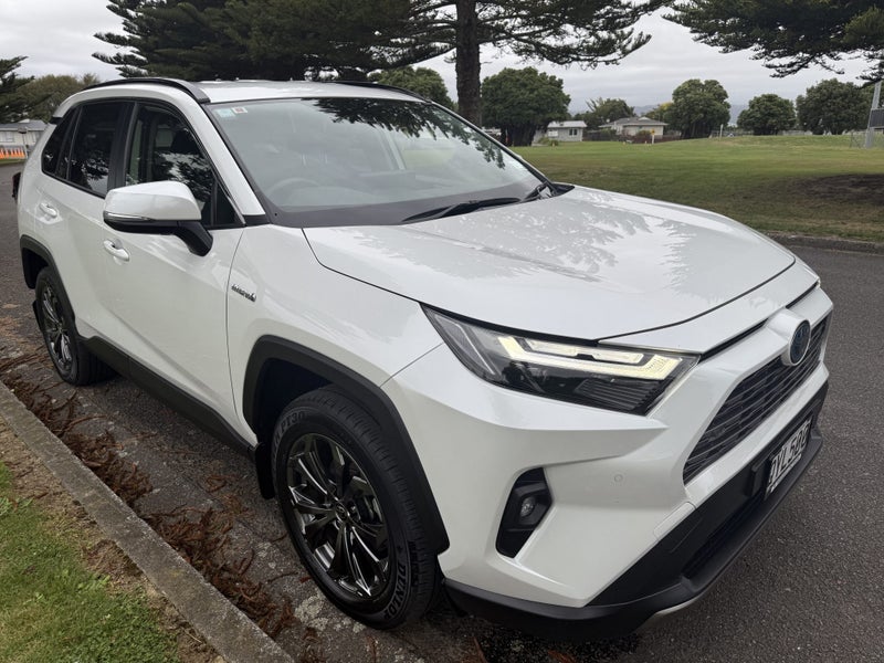 2024 Toyota RAV4 GXL 2.5P Hybrid Automatic AWD SUV image 3