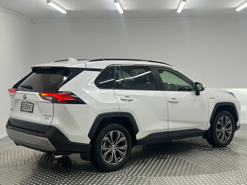 2024 Toyota RAV4 GXL 2.5P Hybrid AWD image 3