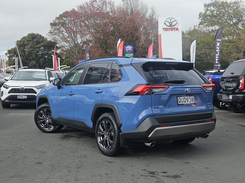 2024 Toyota RAV4 GXL 2.5P HYBRID AWD image 3