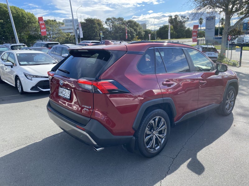 2024 Toyota RAV4 GXL 2.5P Hybrid AWD image 3