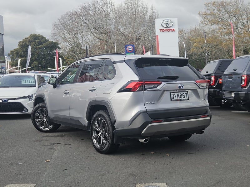 2024 Toyota RAV4 GXL 2.5P HYBRID AWD image 3
