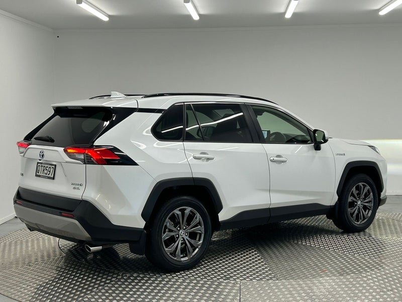 2024 Toyota RAV4 GXL 2.5P Hybrid AWD image 3