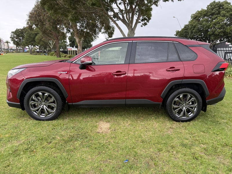 2024 Toyota RAV4 GXL 2.5P Hybrid AWD Automatic SUV image 4