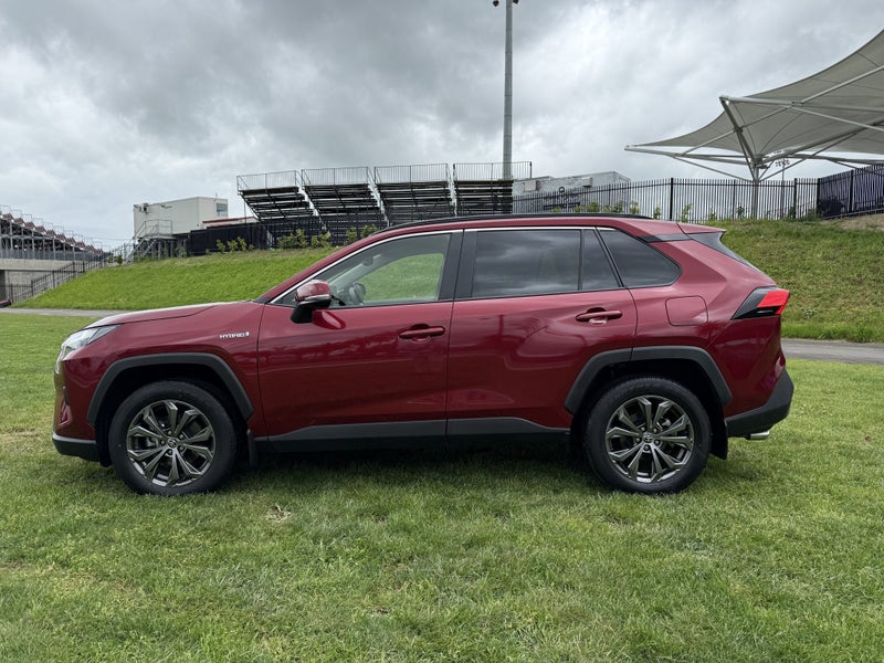 2024 Toyota RAV4 GXL 2.5P Hybrid AWD Automatic SUV image 4