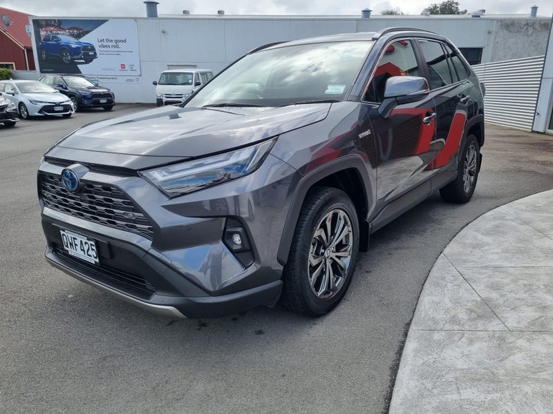 2024 Toyota RAV4 GXL 2.5P Hybrid AWD Automatic SUV image 3