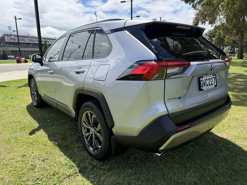 2024 Toyota RAV4 GXL 2.5P Hybrid AWD Automatic SUV image 5