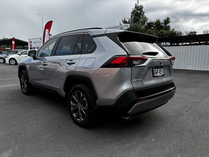 2024 Toyota RAV4 GXL 2.5P Hybrid AWD SUV image 5