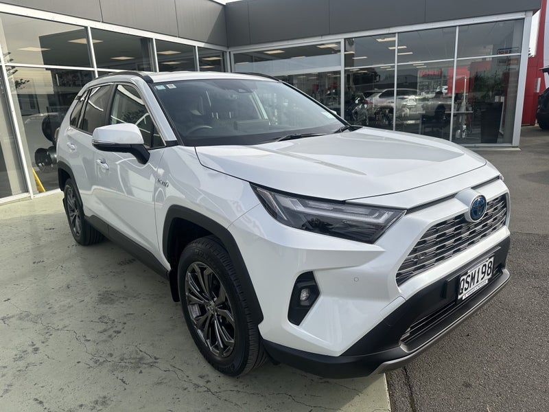 2024 Toyota RAV4 GXL 2.5P Hybrid AWD SUV - NZ New image 4