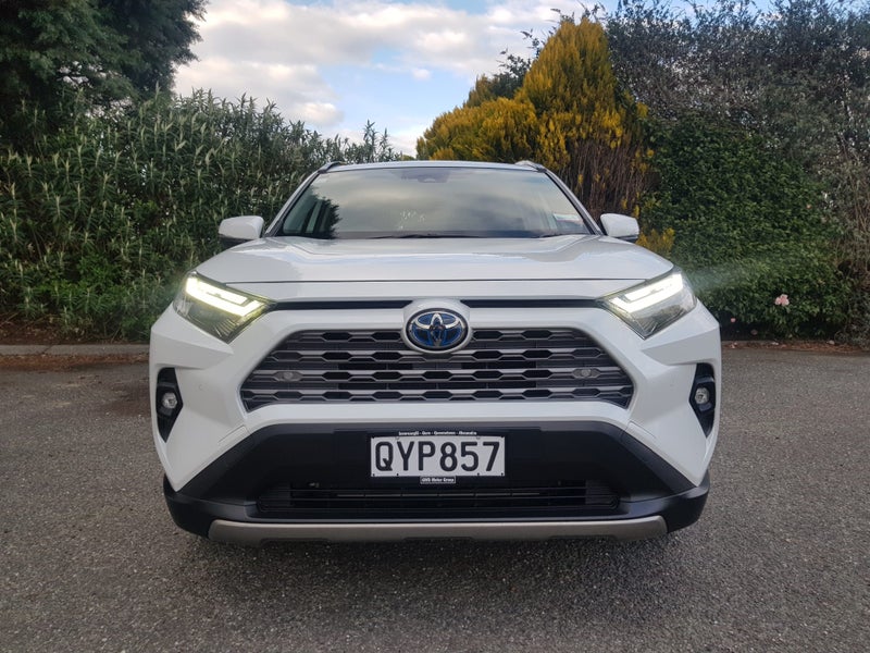2024 Toyota RAV4 GXL Hybrid AWD image 2