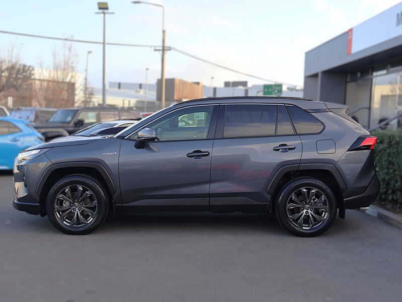 2024 Toyota RAV4 GXL HYBRID AWD/4WD, Push Button image 4