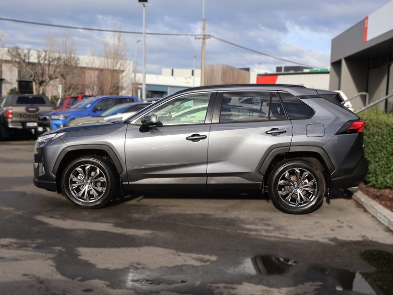 2024 Toyota RAV4 GXL HYBRID AWD/4WD, Push Button image 4