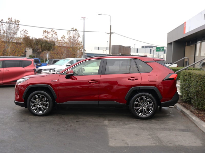 2024 Toyota RAV4 GXL HYBRID, AWD/4WD, Push Start image 4