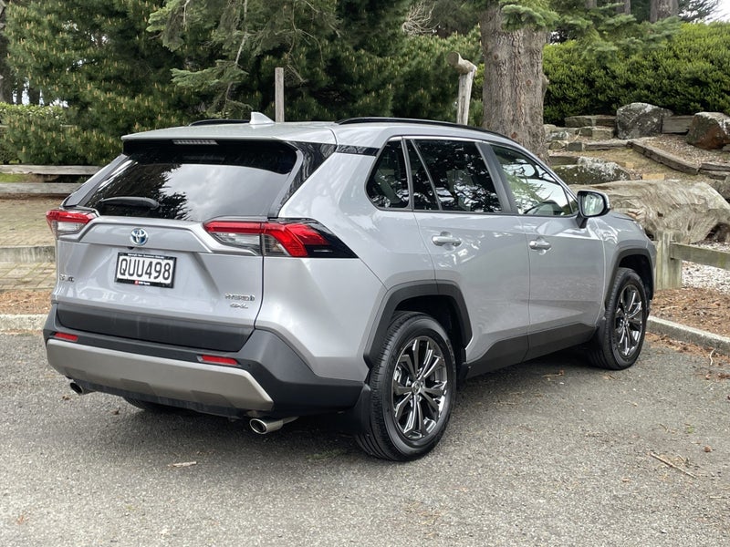 2024 Toyota RAV4 GXL Hybrid AWD image 4