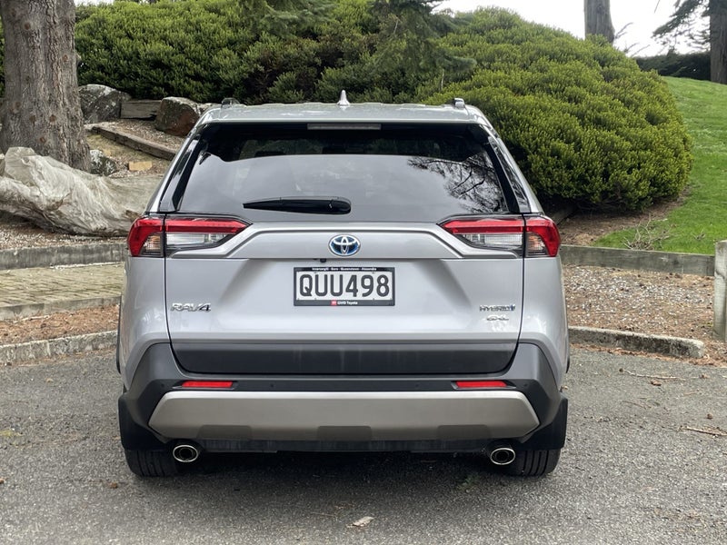 2024 Toyota RAV4 GXL Hybrid AWD image 5