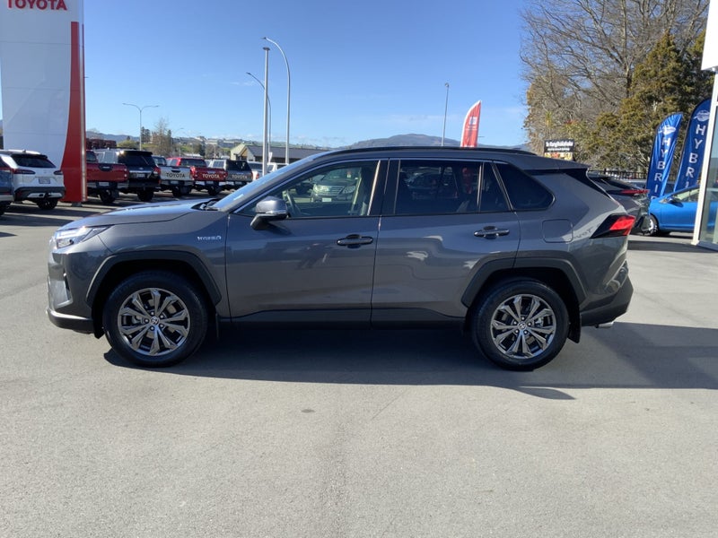 2024 Toyota RAV4 GXL Hybrid AWD Balance of new... image 5