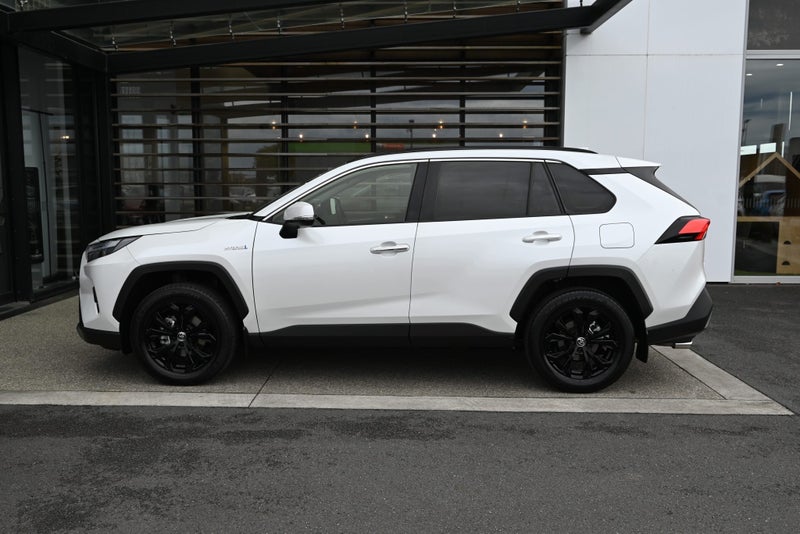 2024 Toyota RAV4 Limited 2.5 Petrol Hybrid AWD SUV image 3