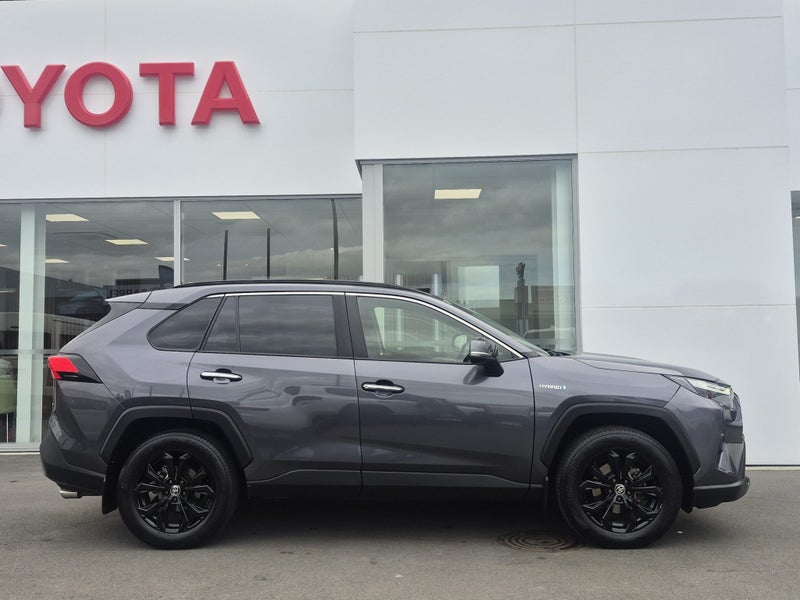 2024 Toyota RAV4 Limited 2.5P AWD HYBRID Auto image 2