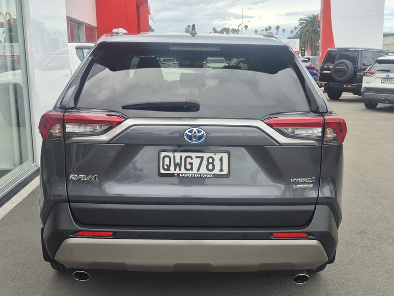 2024 Toyota RAV4 Limited 2.5P AWD HYBRID Auto image 4