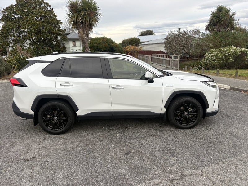 2024 Toyota RAV4 Limited 2.5P HV ECVT AWD SUV/5... image 3