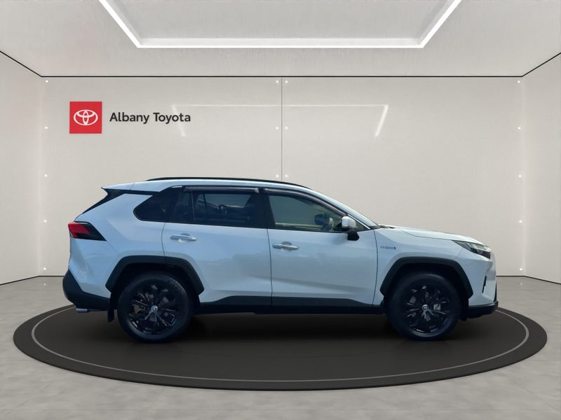 2024 Toyota RAV4 Limited 2.5P HV ECVT AWD SUV/5... image 2