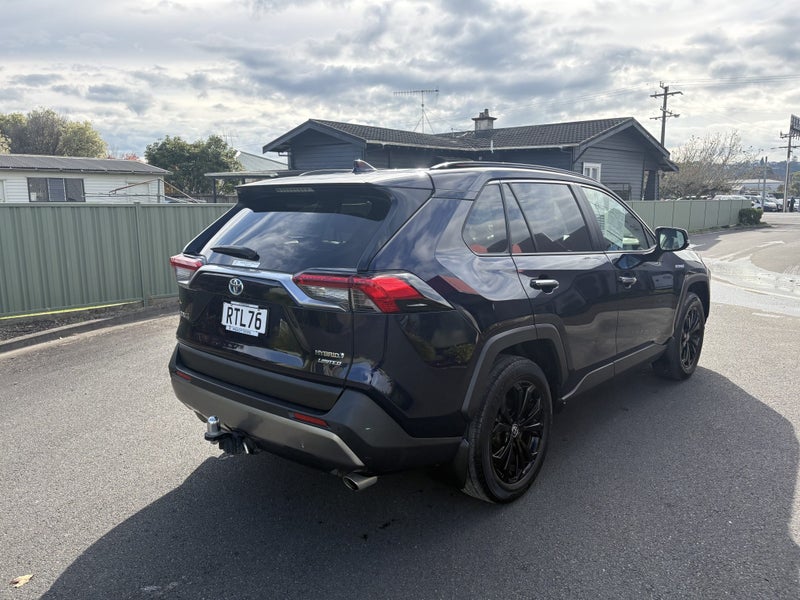 2024 Toyota RAV4 Limited 2.5P HV ECVT AWD SUV/5... image 3
